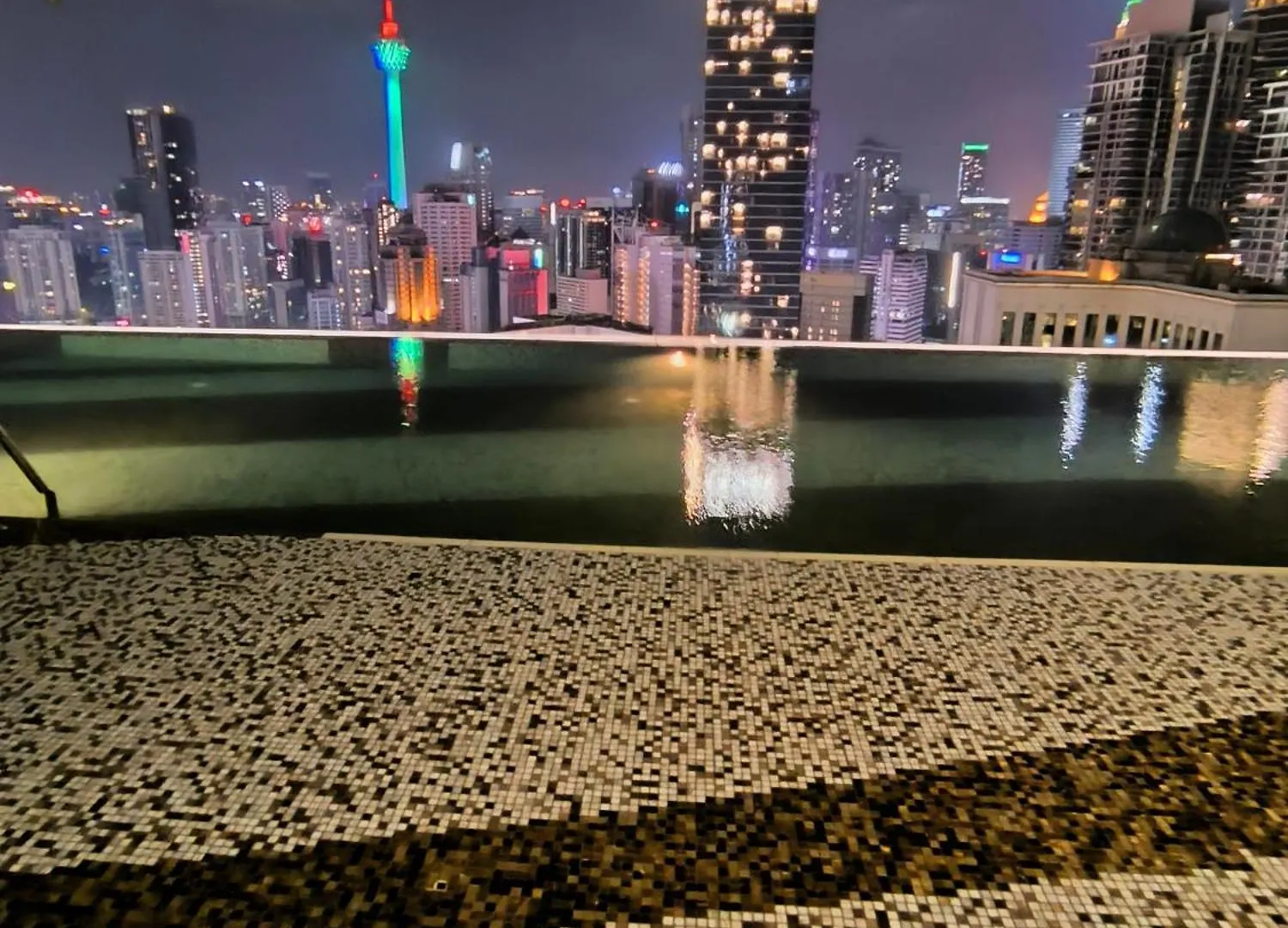 Visitors Axon Residence Bukit Bintang Kl 쿠알라룸푸르 0*,  말레이시아